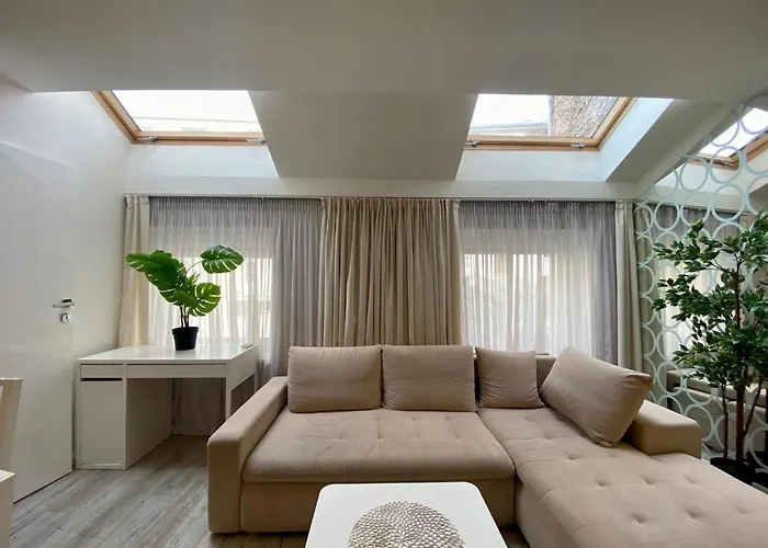 Garbarska Lux With Air Condition